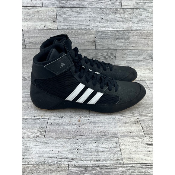 Athletic_Shoes